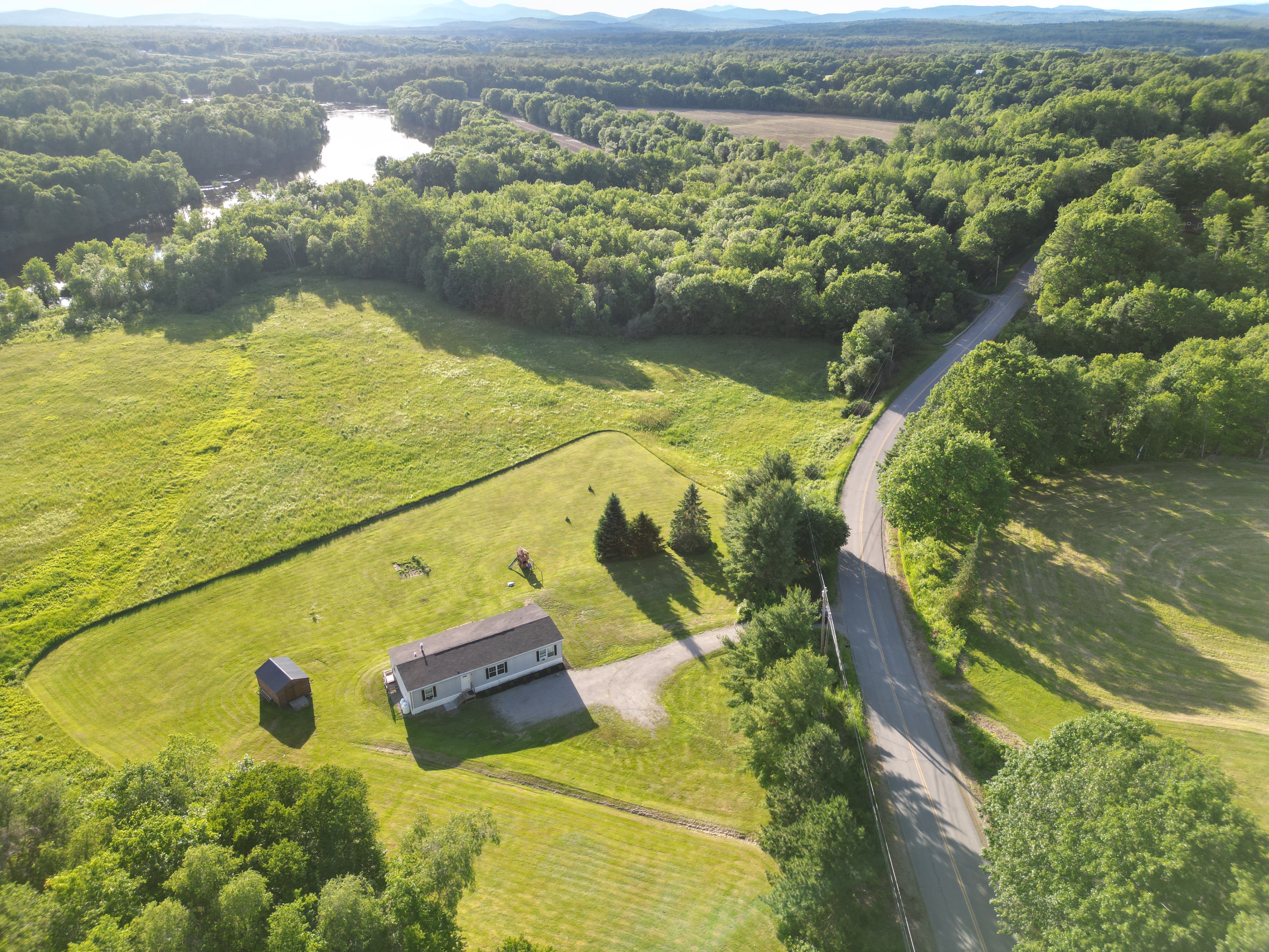 246 River Rd, Madison, ME photo 2